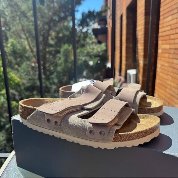 Birkenstock Uji Sandals Women’s 6-6.5 / EUR 37 Taupe Nubuck Suede Leather - Picture 6 of 13